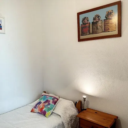 Roca Fornells, Centrico F86 * פורנלס