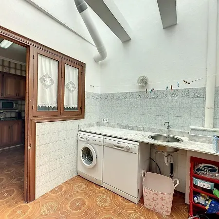 Acogedor Cerca Del Mar En *