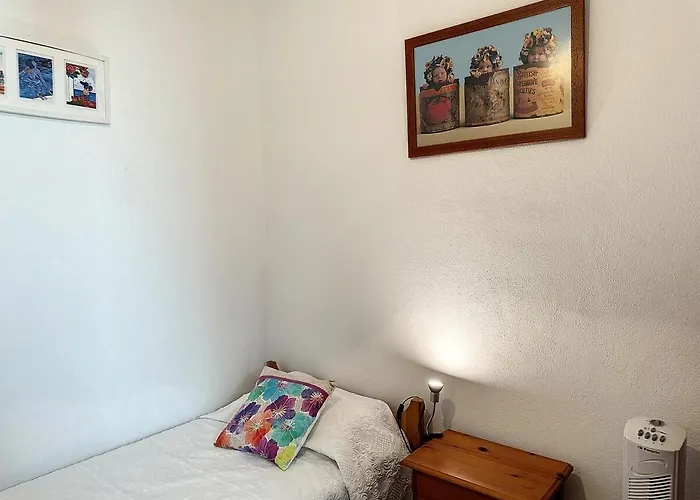 Roca Fornells, Centrico F86 * פורנלס