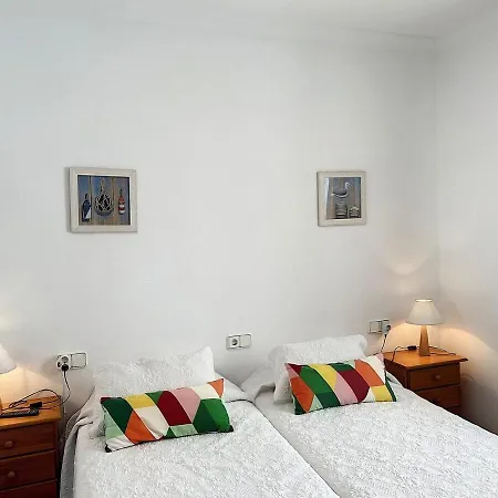 Roca Fornells, Centrico F86 *