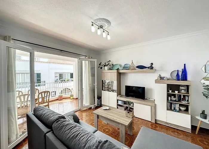 Roca Fornells, Centrico F86 Prázdninový dům